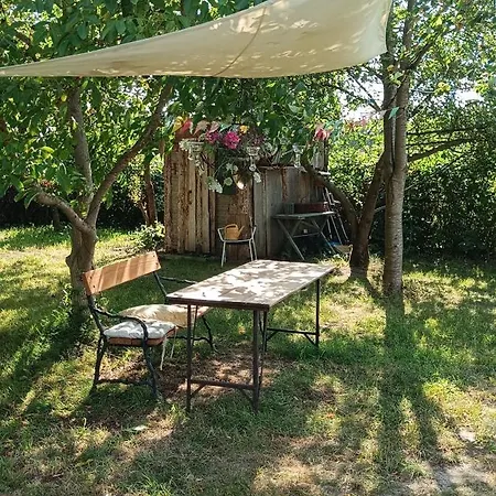 Bauwagen Fridolin Apartment Restorf